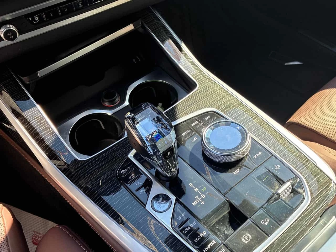 BMW X7 * M50i * CARFAX * ����� �� ����������� | Mobile.bg � ����������� 10