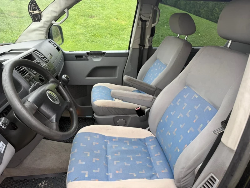 VW Caravelle, снимка 10 - Бусове и автобуси - 52887051