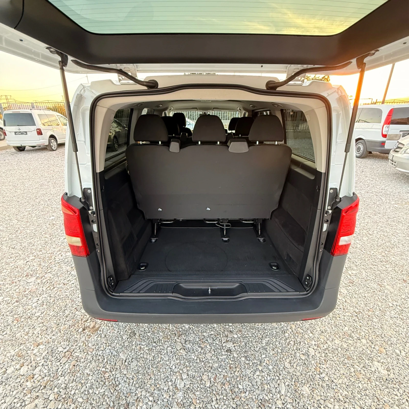 Mercedes-Benz Vito 9местен-2.2CDi-Евро6-Климатик, снимка 8 - Бусове и автобуси - 55954942