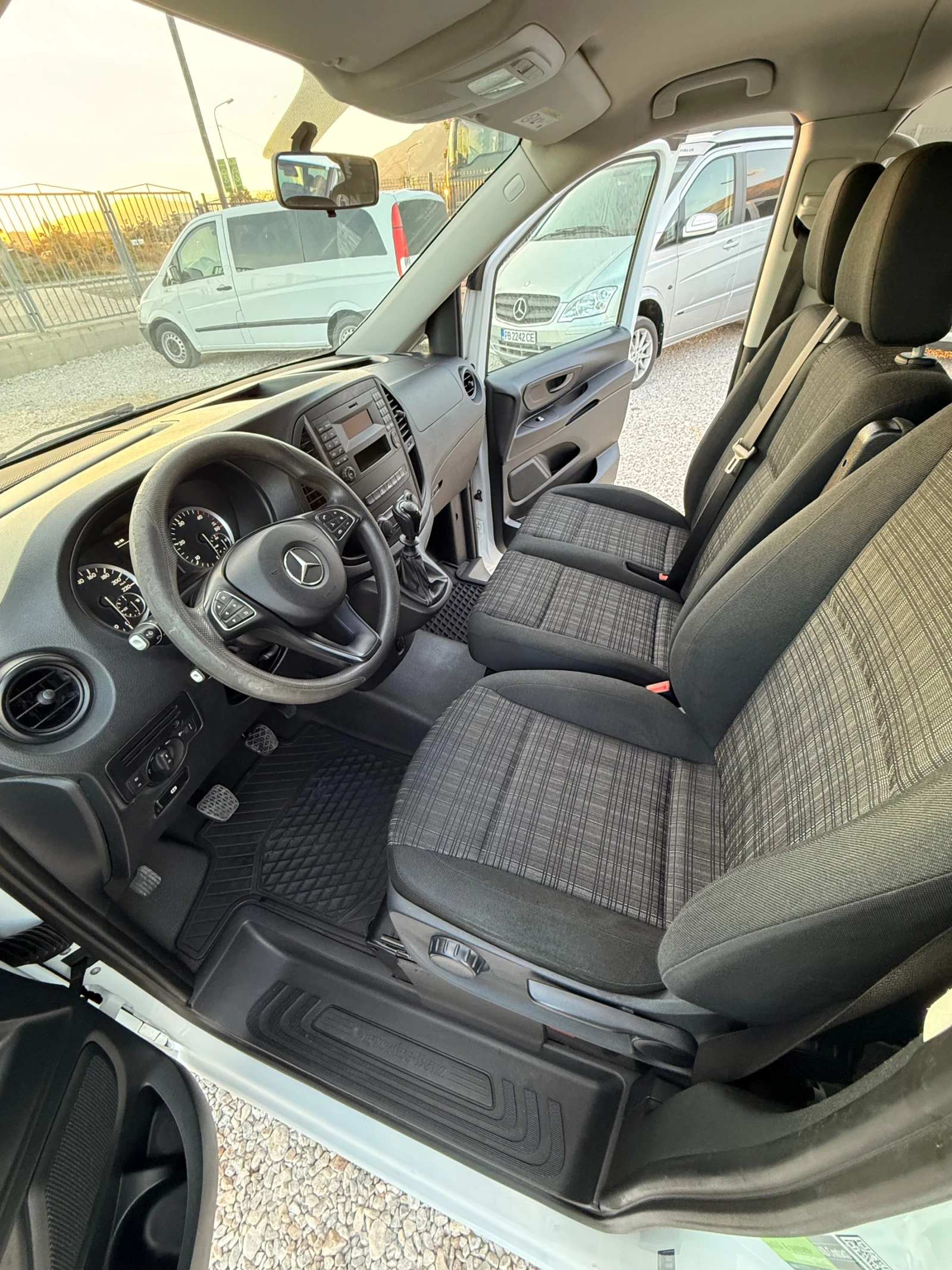 Mercedes-Benz Vito 9местен-2.2CDi-Евро6-Климатик, снимка 13 - Бусове и автобуси - 55954942