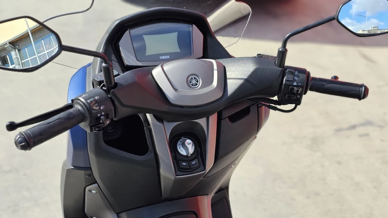 Yamaha NMAX, снимка 10 - Мотоциклети и мототехника - 52306152