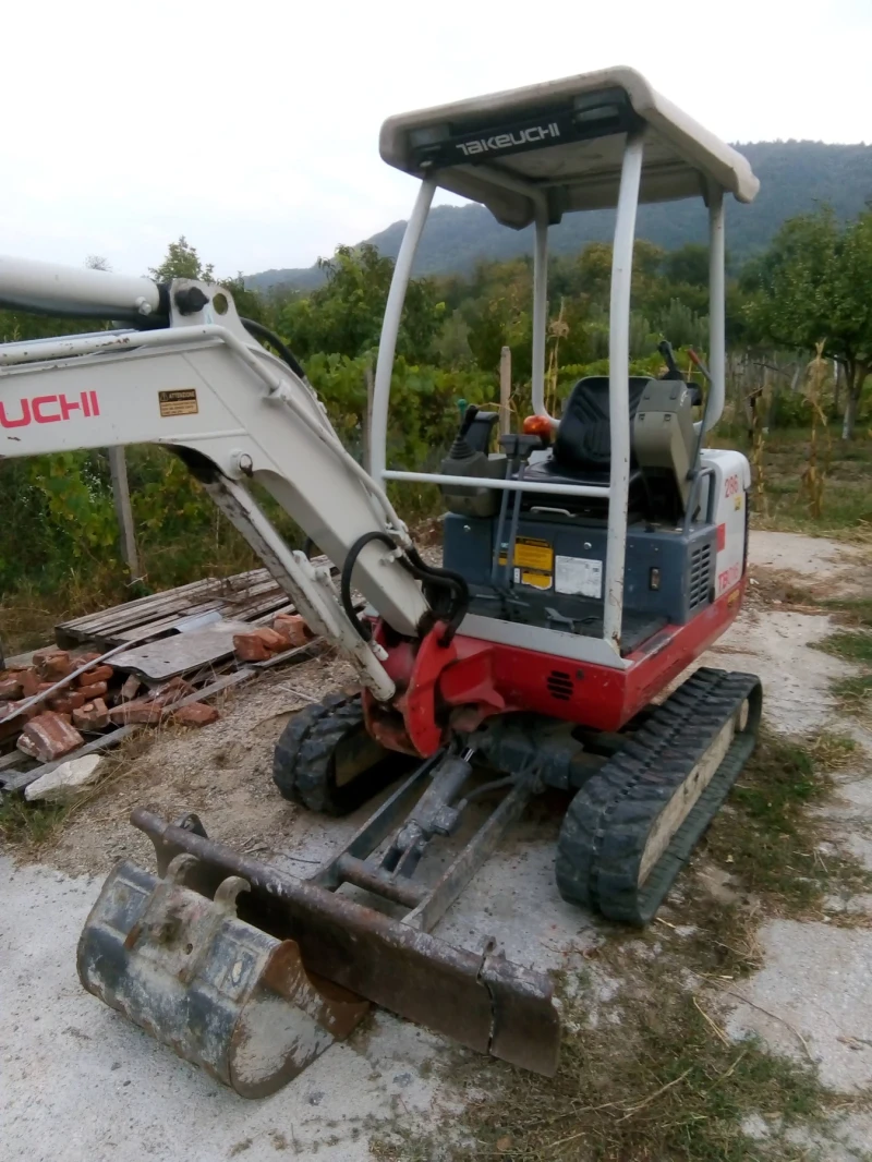 Багер Takeuchi Takeuchi-ТВ016