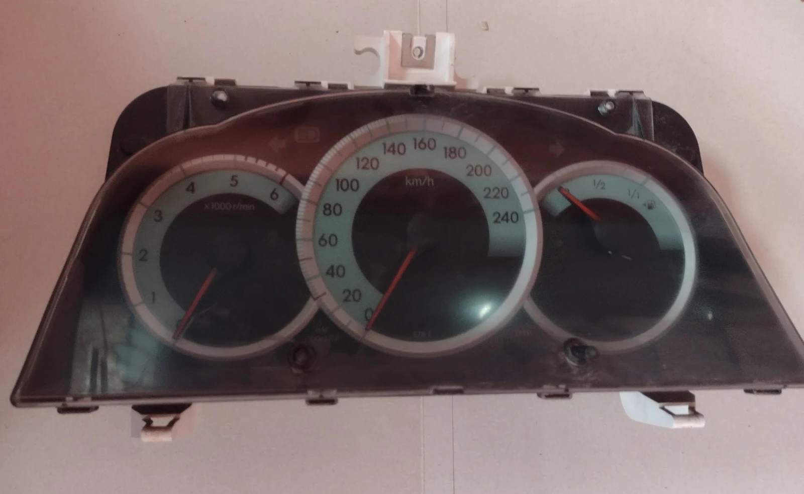 83800-0F092-A  ���������� �� TOYOTA COROLLA VERSO    MB  257440-3890 | Mobile.bg � ����������� 1