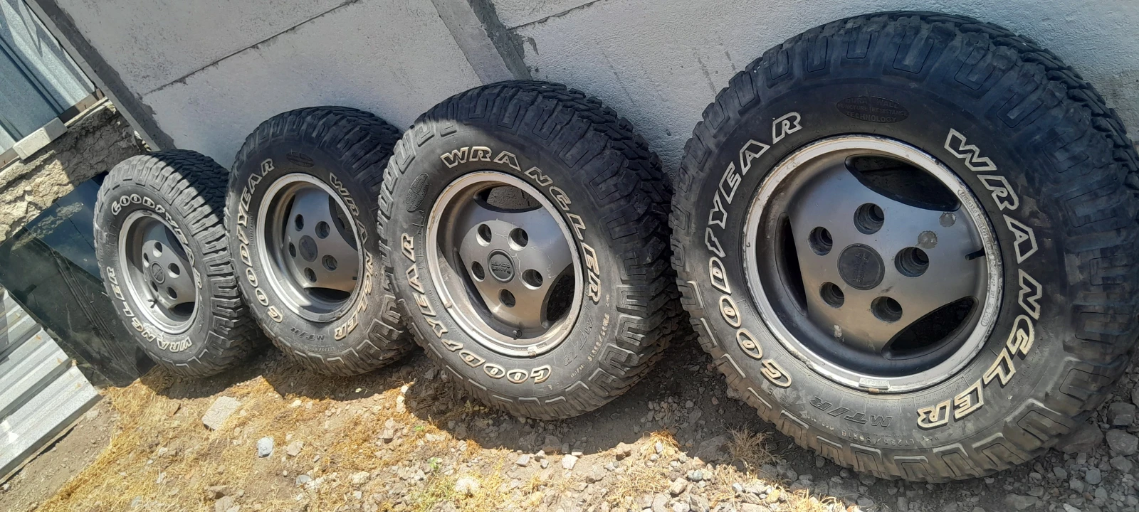 ���� � ������ 235/85R16 �� Land Rover Discovery | Mobile.bg � ����������� 1