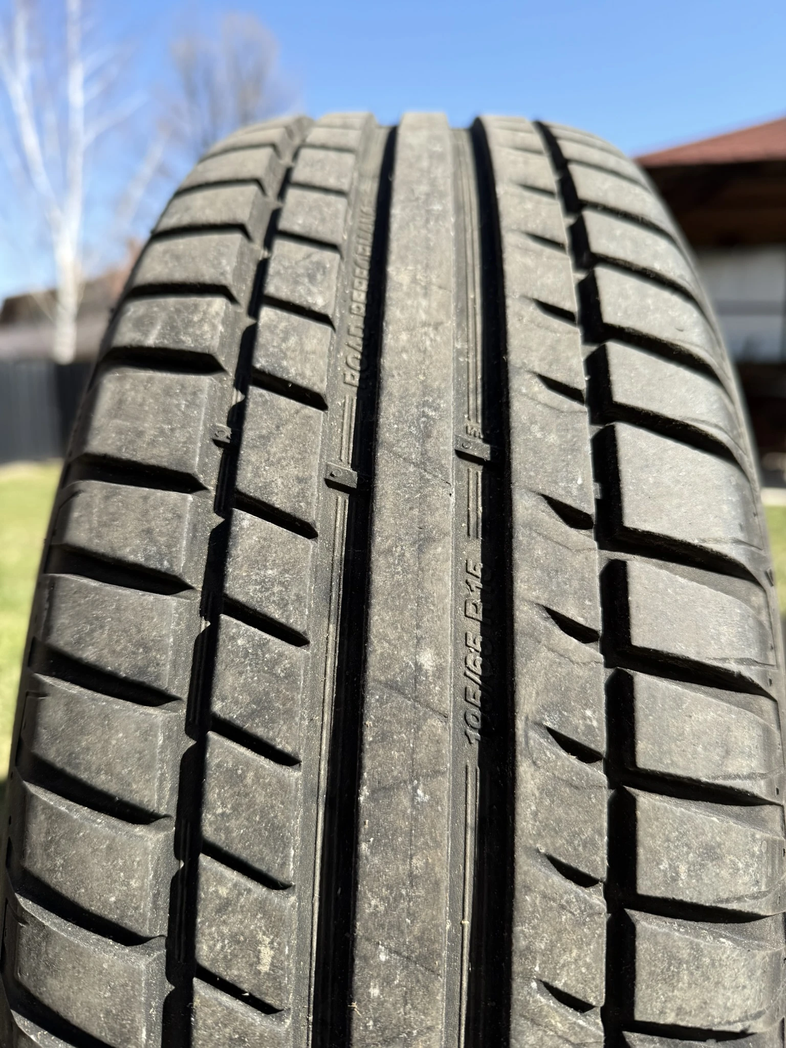 Гуми с джанти Riken 195/65R15, снимка 4 - Гуми и джанти - 53845162
