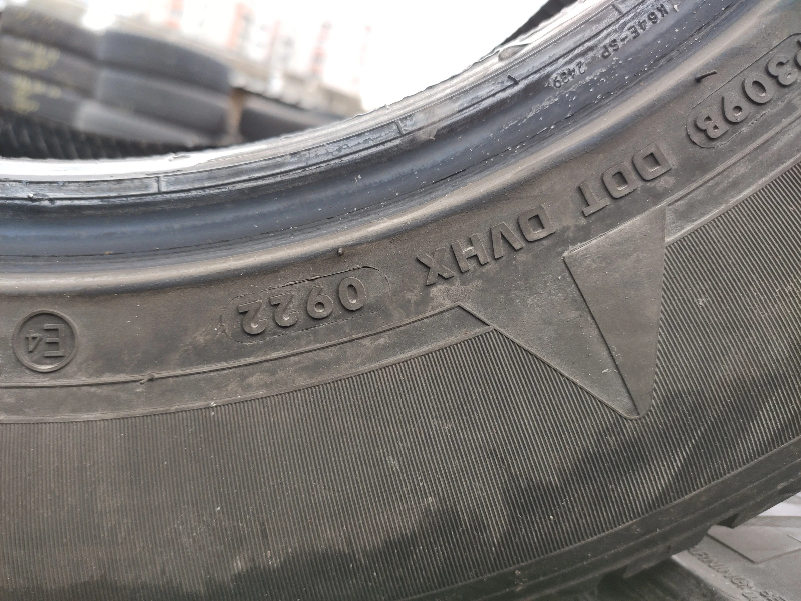 Гуми Зимни 215/60R16, снимка 12 - Гуми и джанти - 54735148