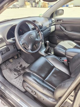 Toyota Avensis, снимка 12