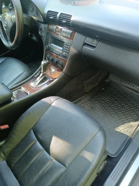 Mercedes-Benz C 270, снимка 12