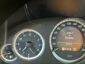 Mercedes-Benz E 220, снимка 15