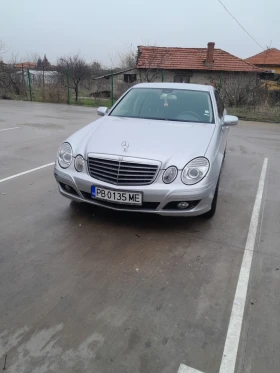 Mercedes-Benz E 220, снимка 3