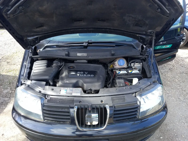 Seat Alhambra 1.8i turbo 150k.c.6+ 1 SPORT FACELIFT, снимка 16 - Автомобили и джипове - 49495413