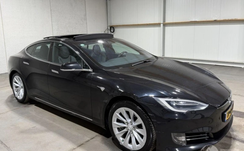 Tesla Model S  4х4 Европейска