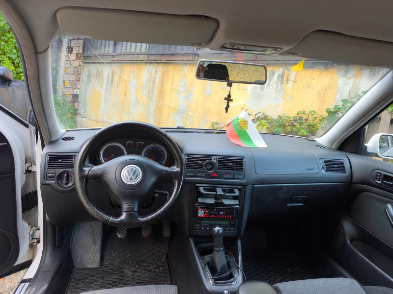 VW Golf 1.9TDI 101k.c., снимка 4 - Автомобили и джипове - 52162111