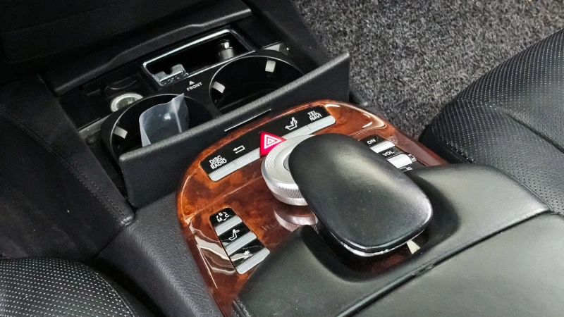 Mercedes-Benz S 500 FULL/4matic/Пълна сервизна !!!, снимка 15 - Автомобили и джипове - 53342968