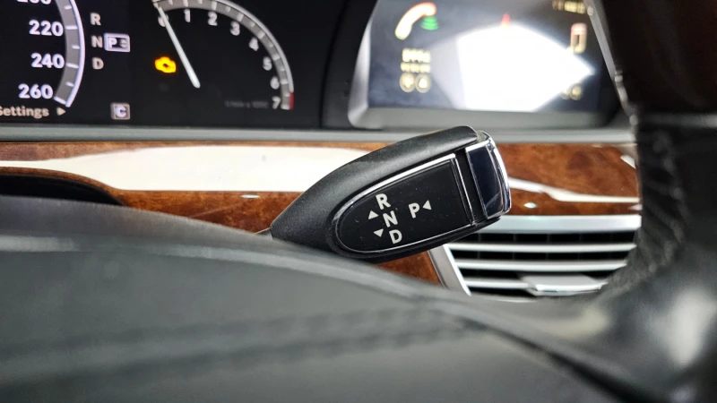 Mercedes-Benz S 500 FULL/4matic/Пълна сервизна !!!, снимка 11 - Автомобили и джипове - 53342968