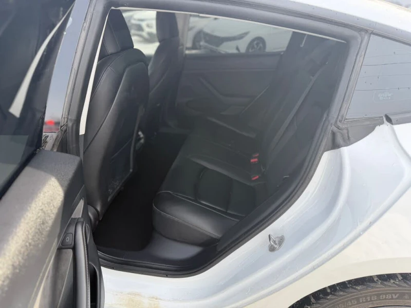 Tesla Model 3, снимка 10 - Автомобили и джипове - 53574561
