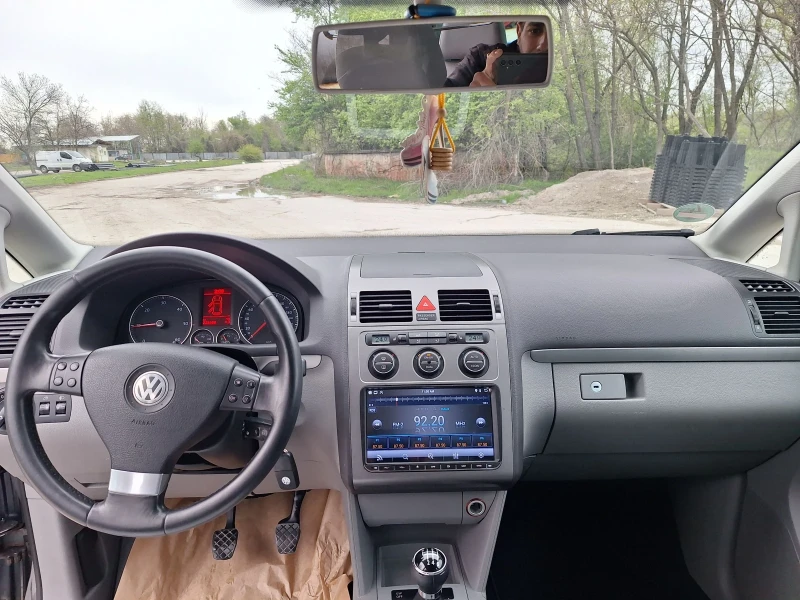 VW Touran - 8300 лв. - 52180000 | Car24.bg