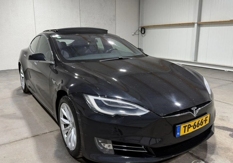 Tesla Model S  4х4 Европейска Гаранция - изображение 2