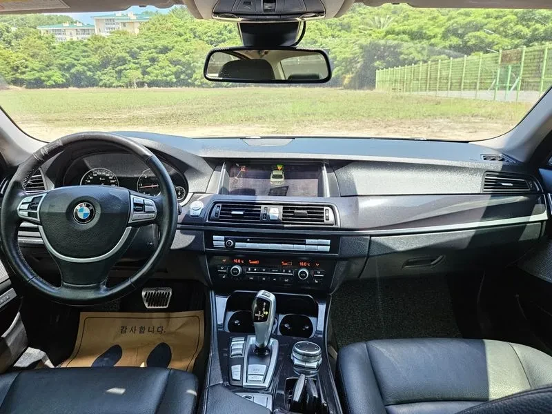 BMW 520 d-MSport xDrive - САМО 30% АВАНС, снимка 7 - Автомобили и джипове - 55740814