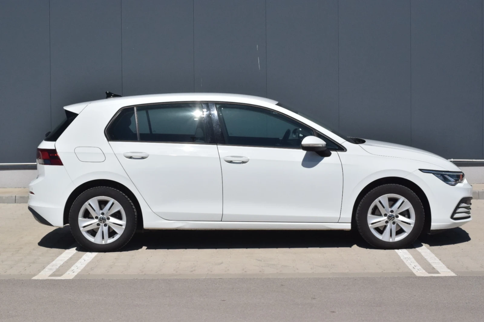 VW Golf 1.0 eTSI DSG hybrid - изображение 6