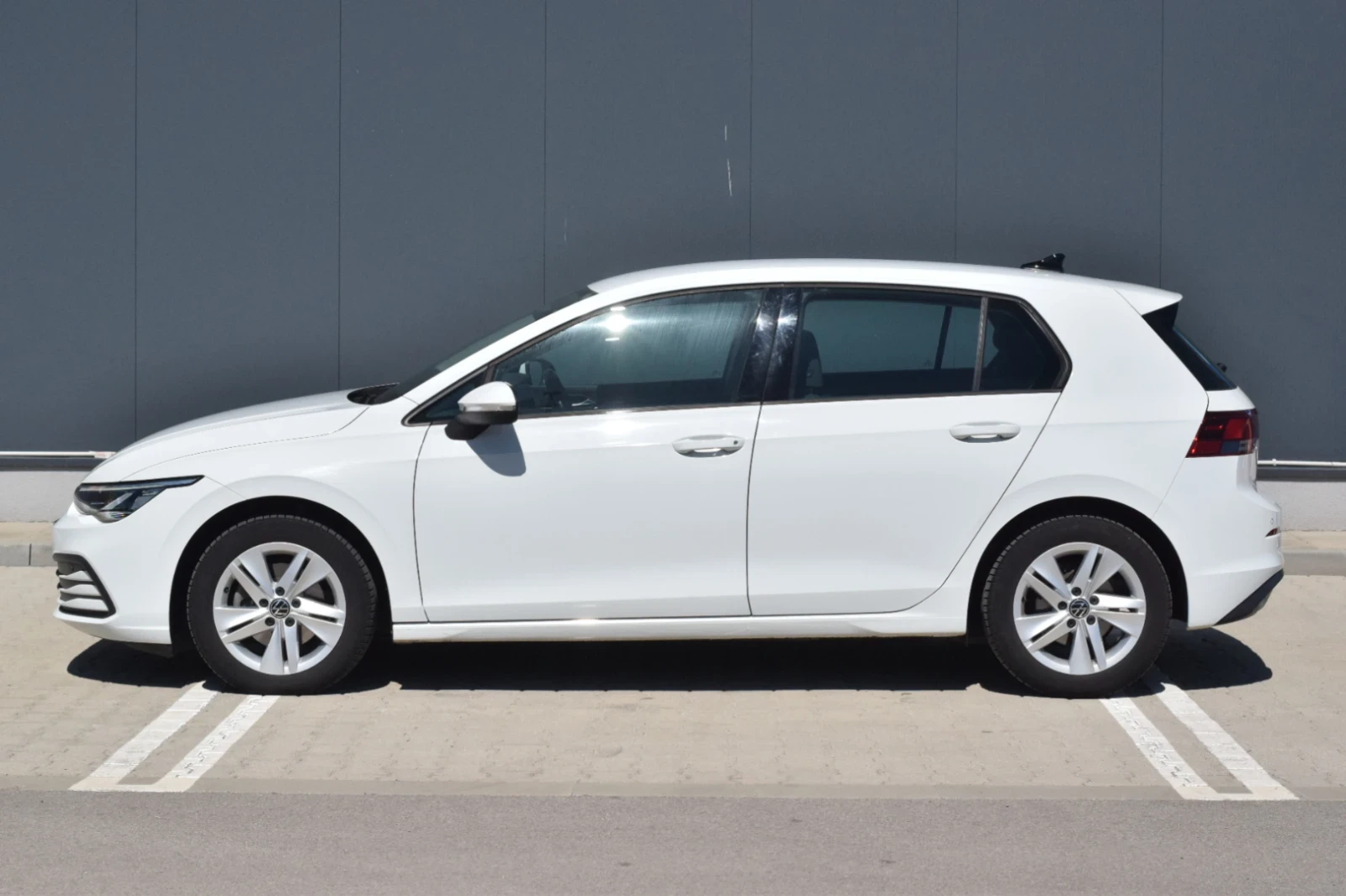 VW Golf 1.0 eTSI DSG hybrid - изображение 2
