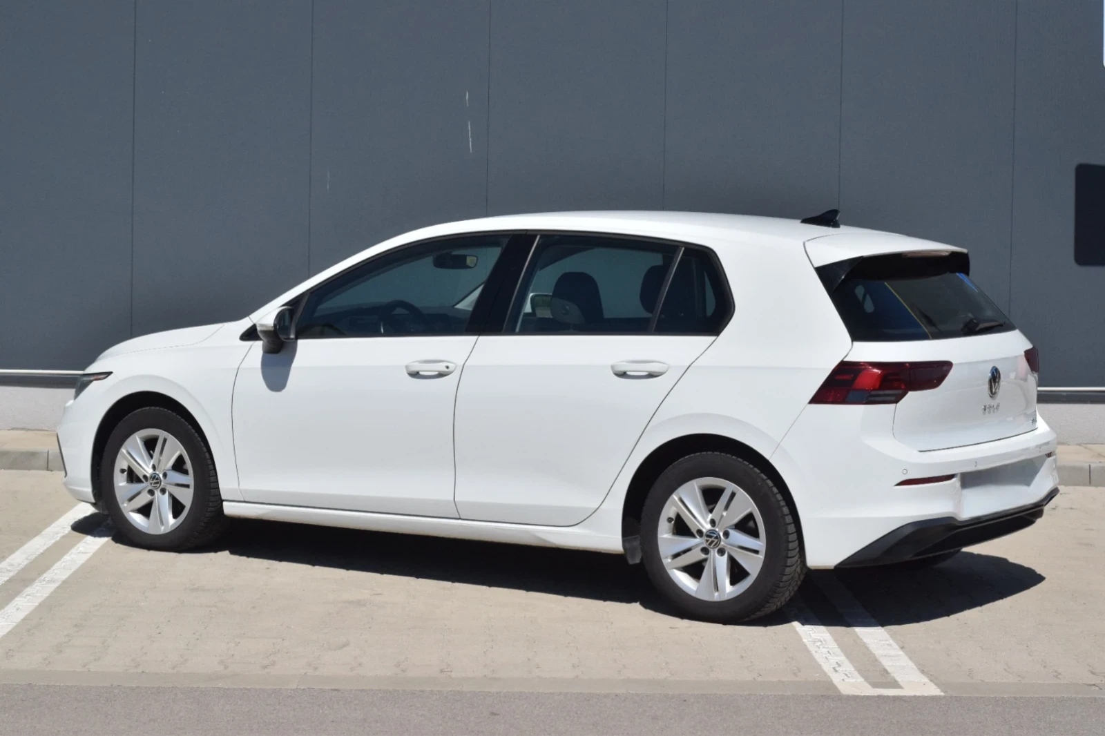 VW Golf 1.0 eTSI DSG hybrid - изображение 3