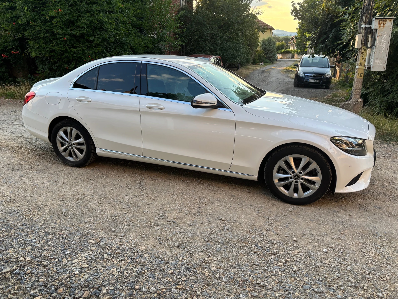 Mercedes-Benz C 200  - изображение 3
