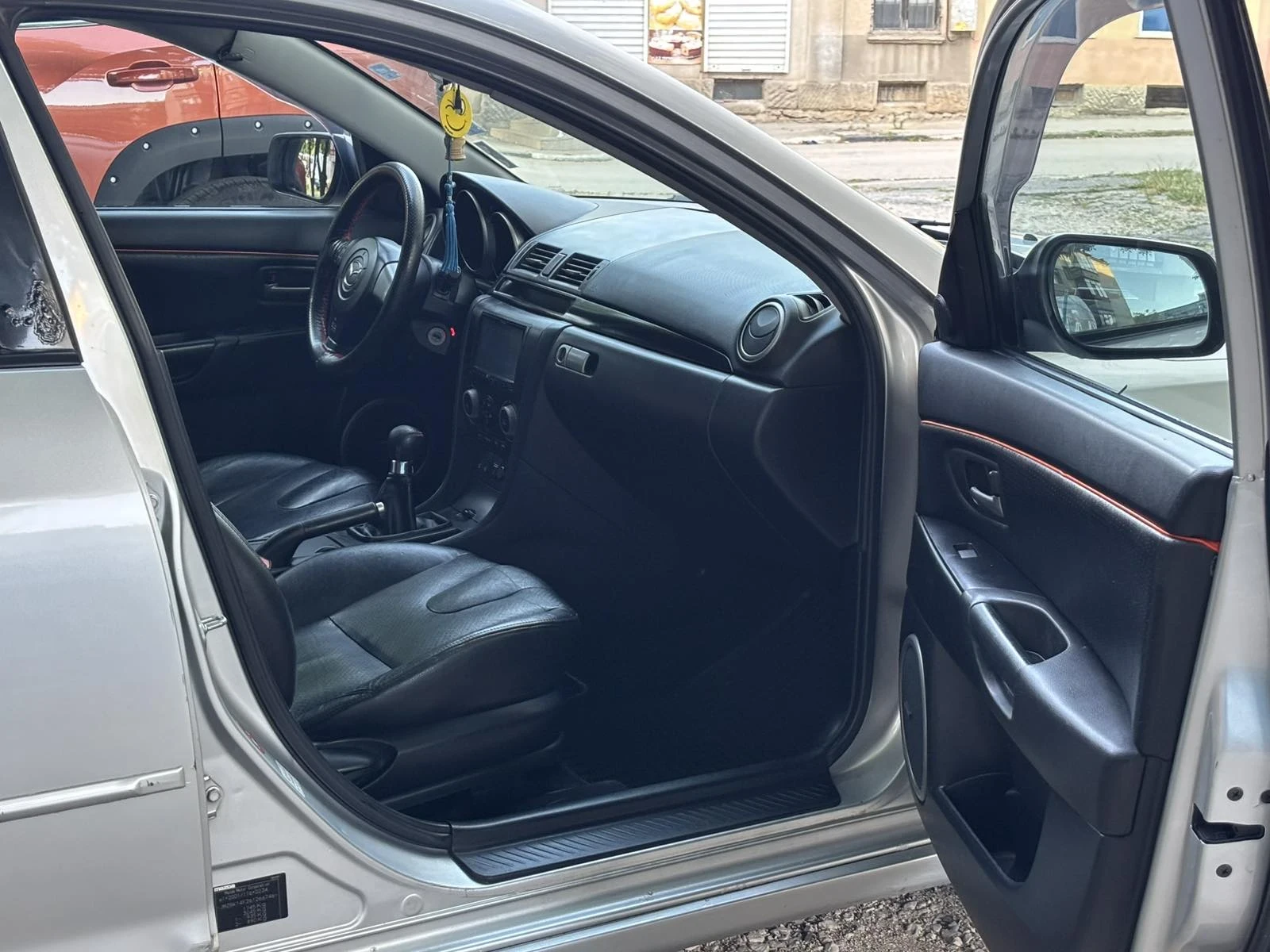 Mazda 3 2.0 - изображение 6
