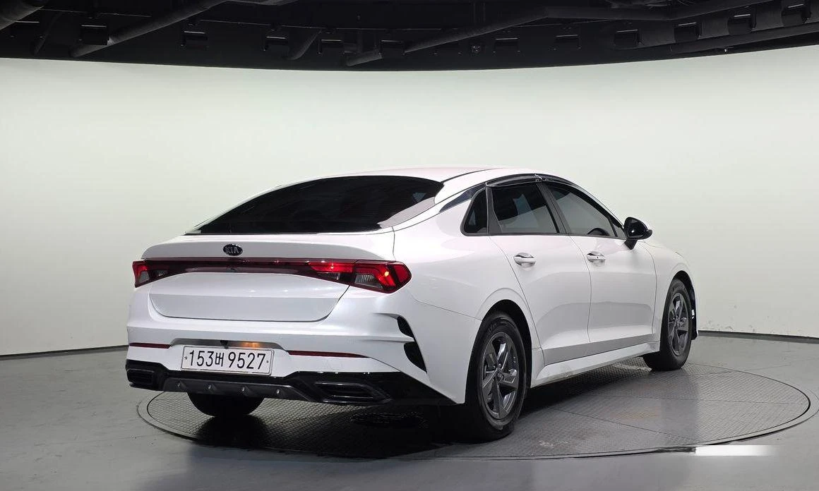 Kia K5 2.0 LPG Strandard * НАЙ-ДОБРА ЦЕНА В БЪЛГАРИЯ*  - изображение 2