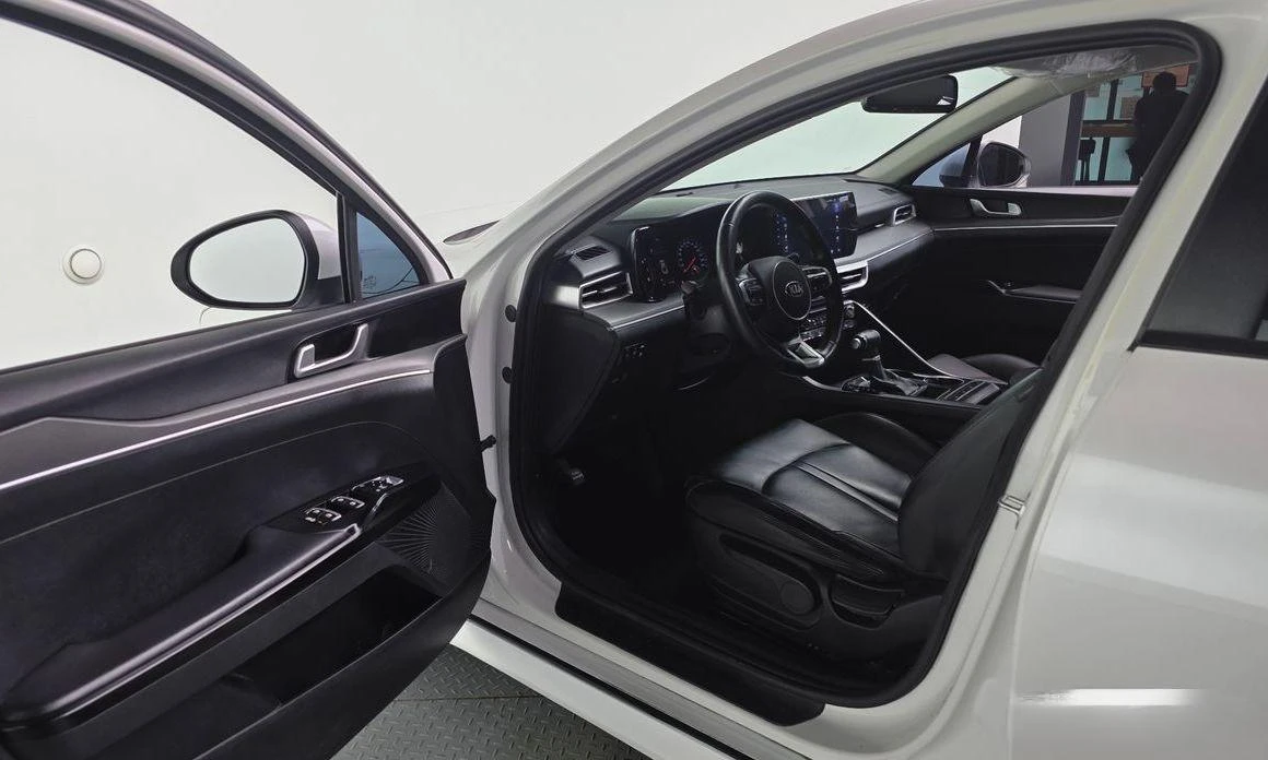 Kia K5 2.0 LPG Strandard * НАЙ-ДОБРА ЦЕНА В БЪЛГАРИЯ*  - изображение 10