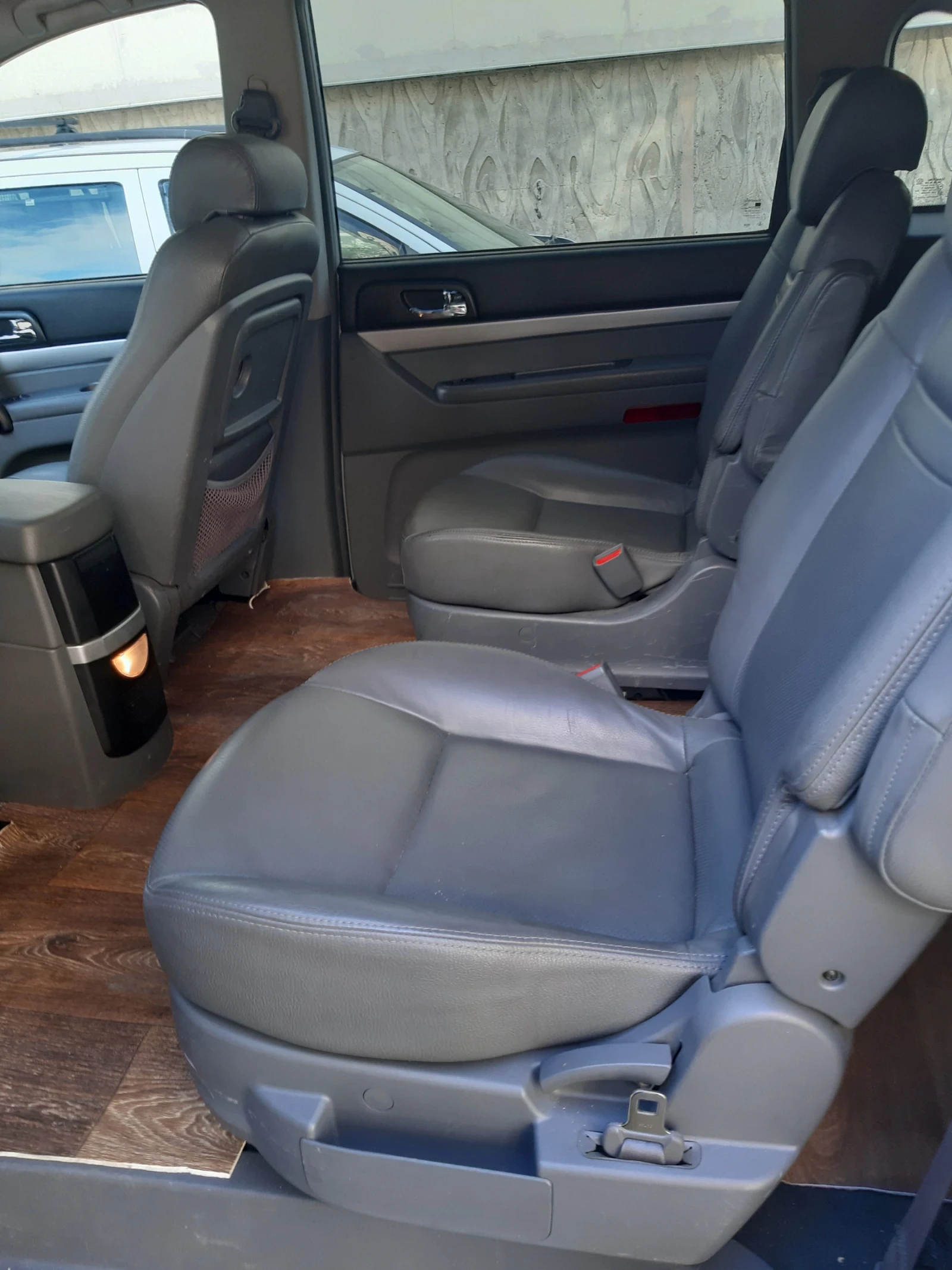 SsangYong Rodius  - изображение 6