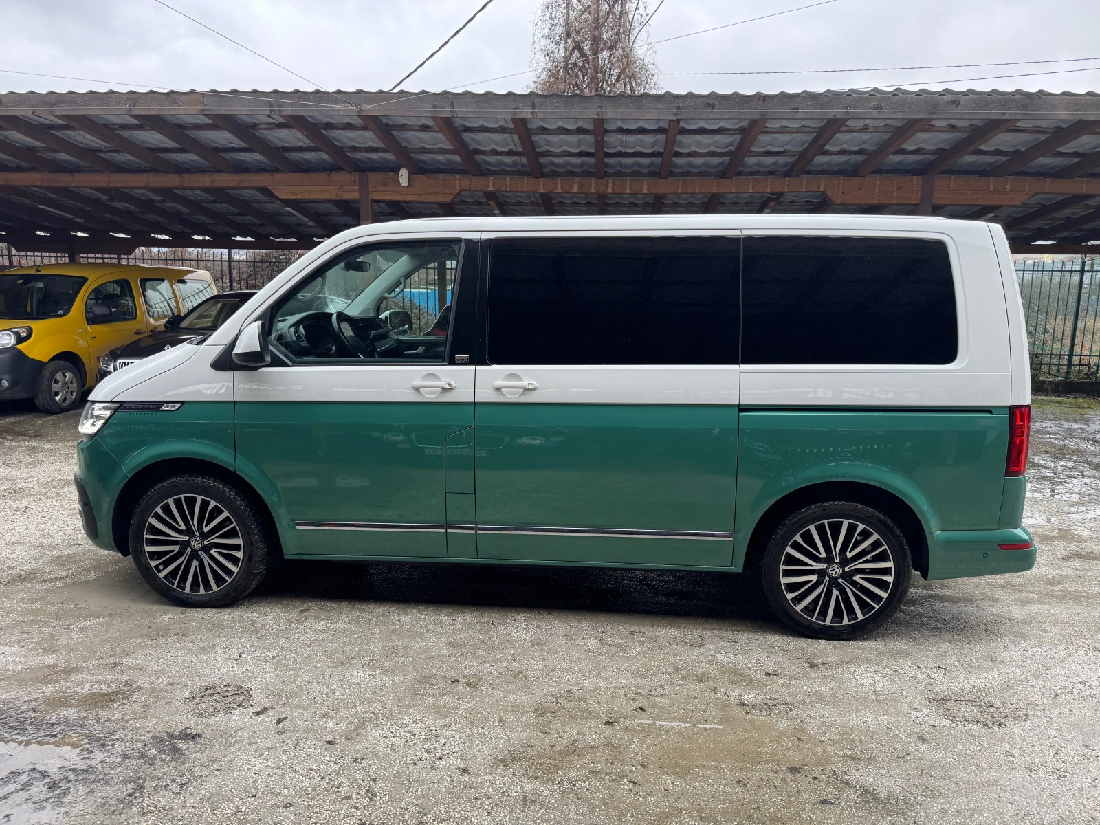 VW Multivan 2, 0TDI, 4MOTION, GENERATION SIX, нов внос Германи - изображение 5