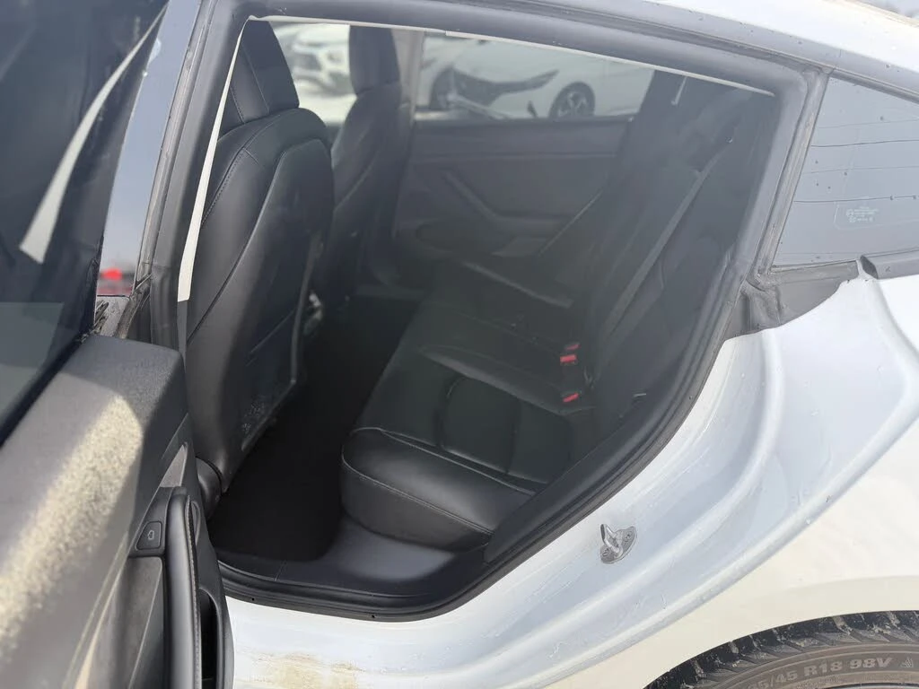 Tesla Model 3  - изображение 10