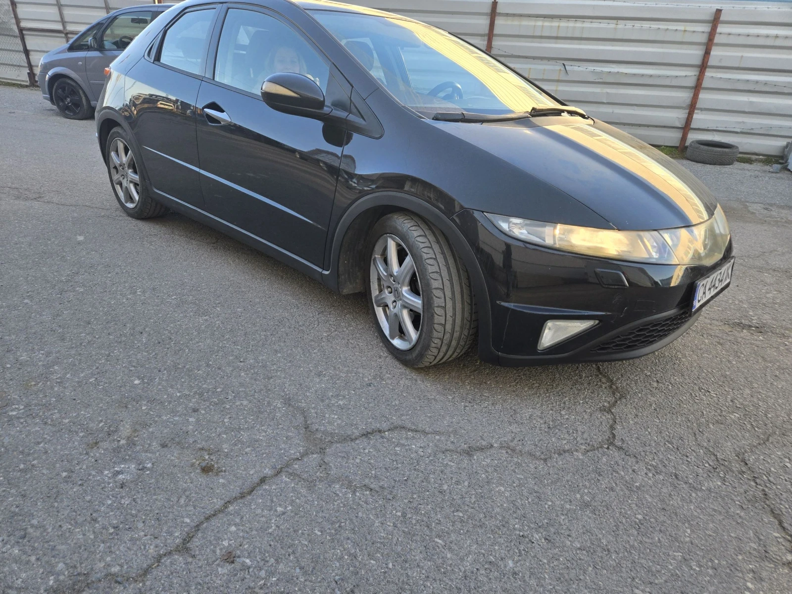Honda Civic 2.2 i-CDTi, снимка 2 - Автомобили и джипове - 53833296