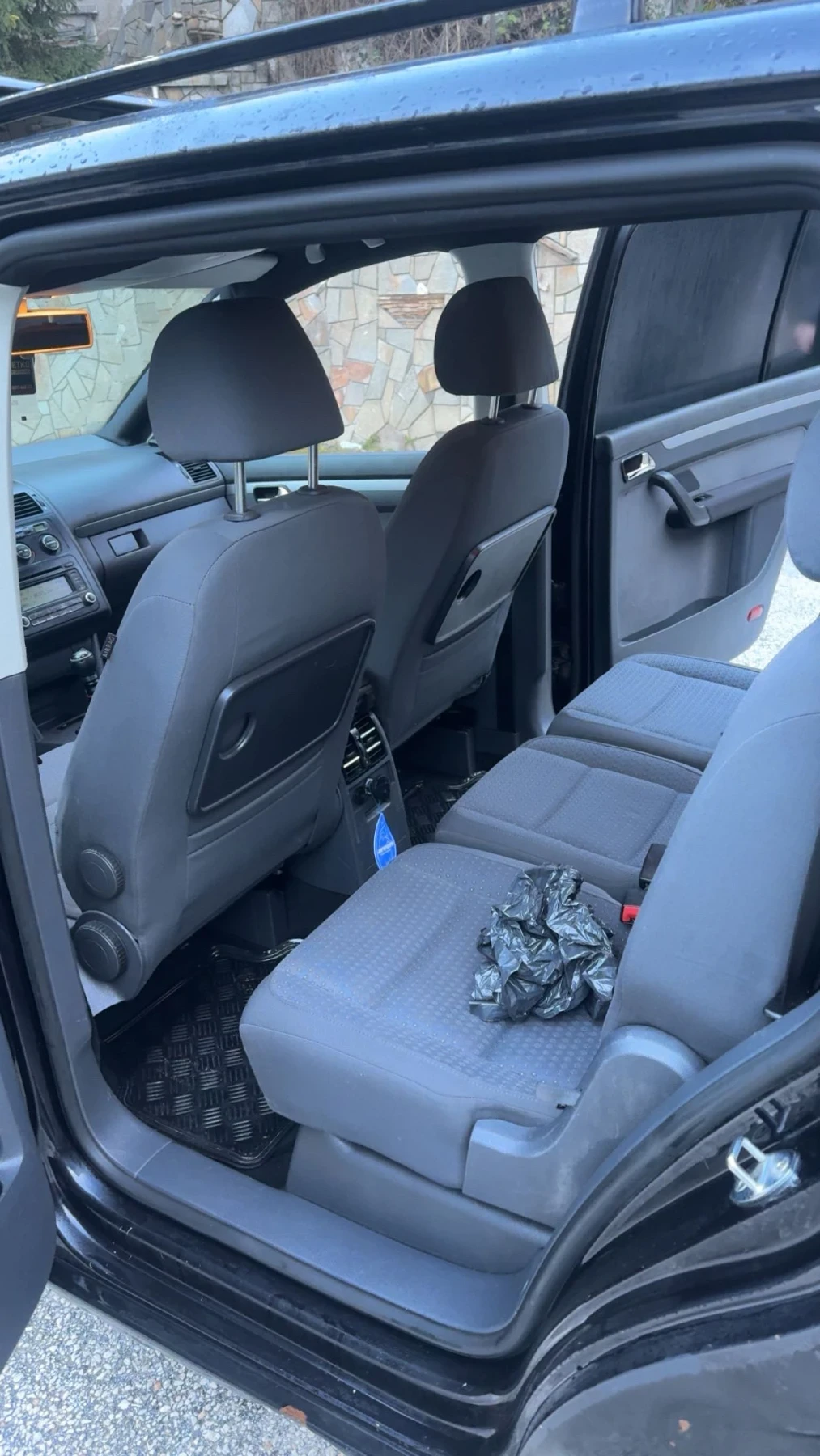 VW Touran, снимка 10 - Автомобили и джипове - 53891059