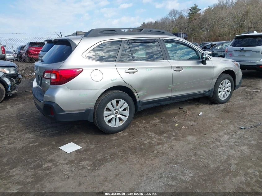 Subaru Outback 2.5l 2.5I Premium, снимка 4 - Автомобили и джипове - 54371824