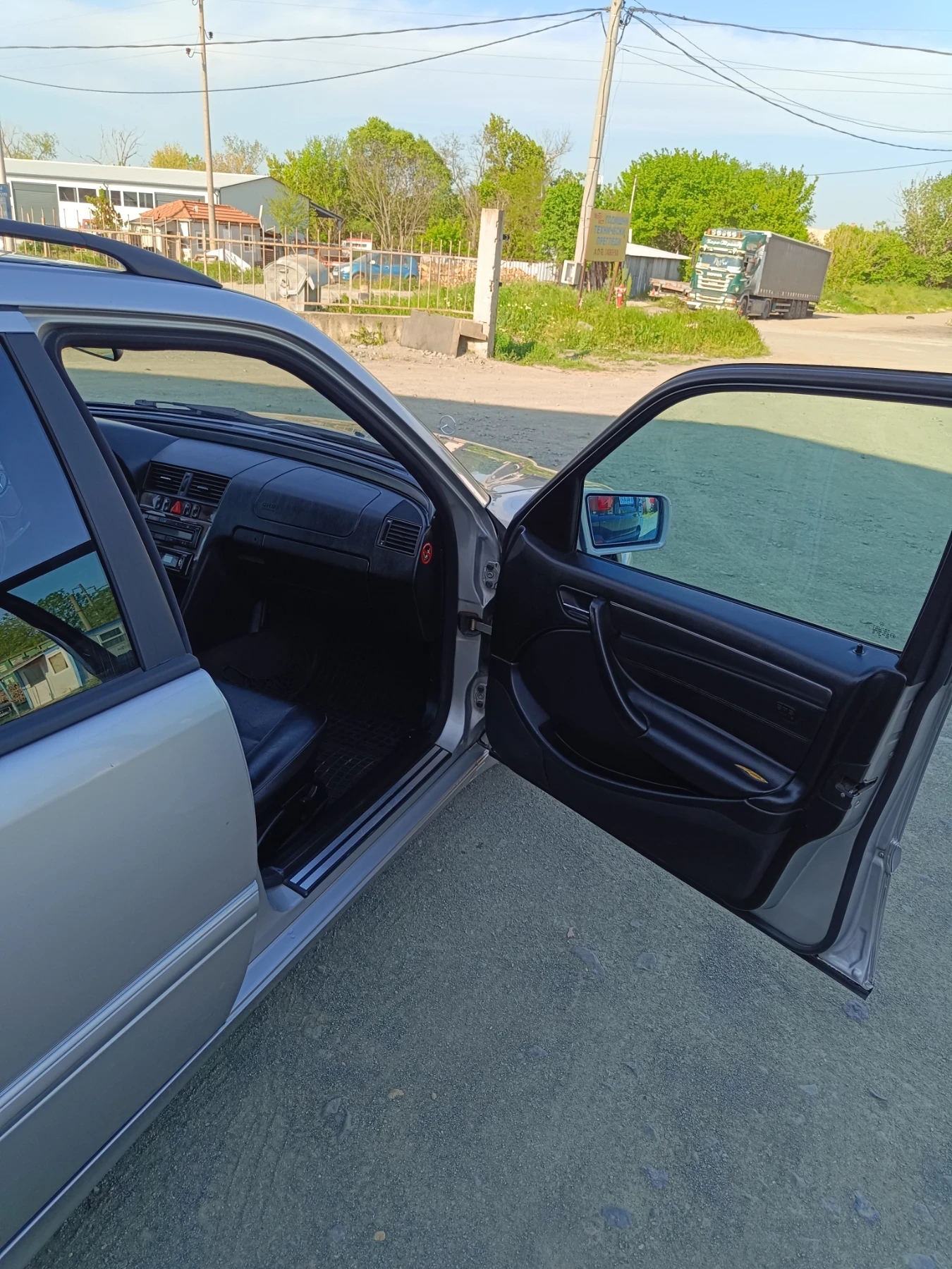 Mercedes-Benz C 220 2.2 CDI, снимка 11 - Автомобили и джипове - 54514487