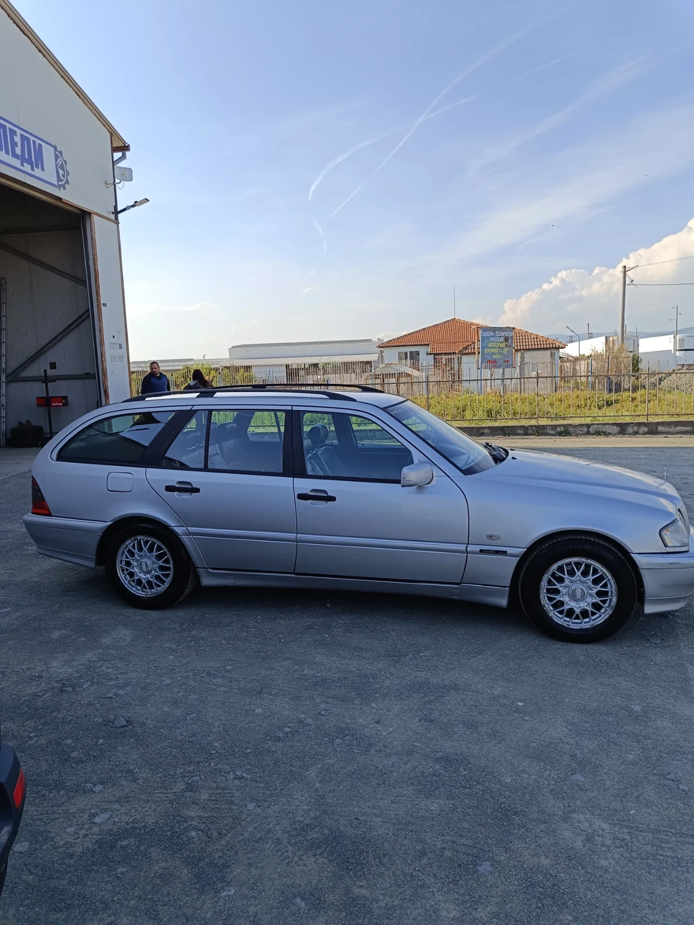 Mercedes-Benz C 220 2.2 CDI, снимка 4 - Автомобили и джипове - 54514487