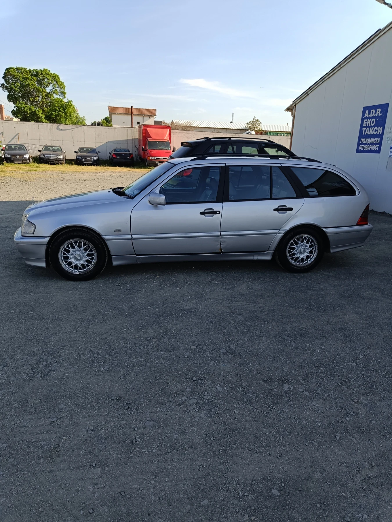 Mercedes-Benz C 220 2.2 CDI, снимка 2 - Автомобили и джипове - 54514487
