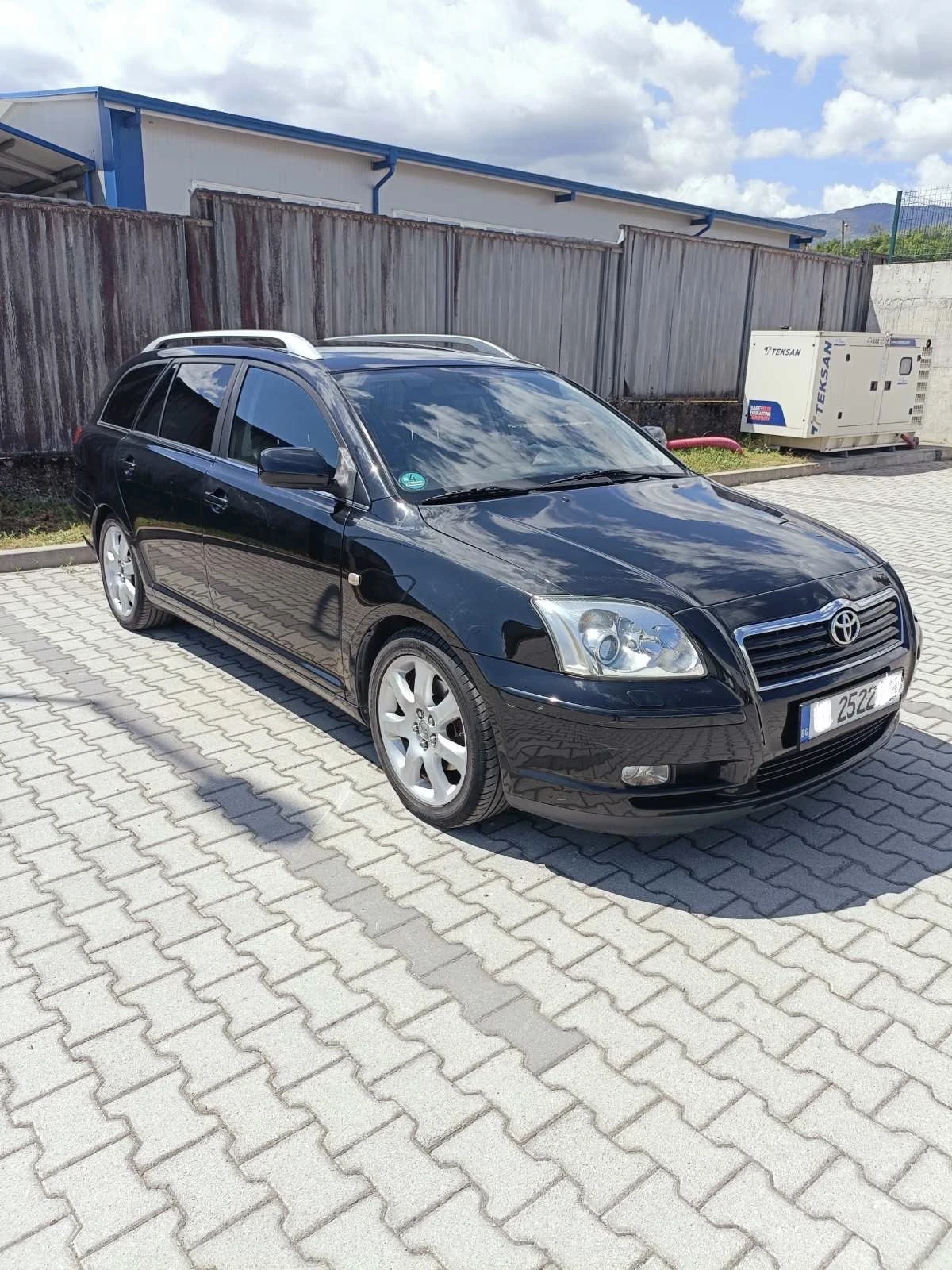 Toyota Avensis, снимка 3 - Автомобили и джипове - 54601158