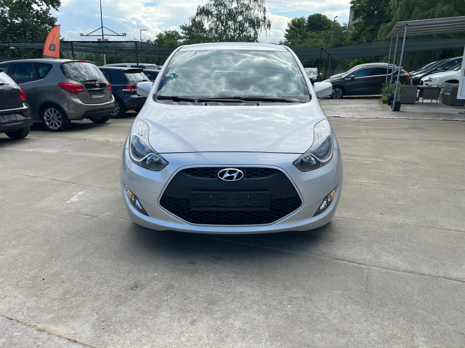 Hyundai Ix20 1.4crdi, снимка 13 - Автомобили и джипове - 54775685