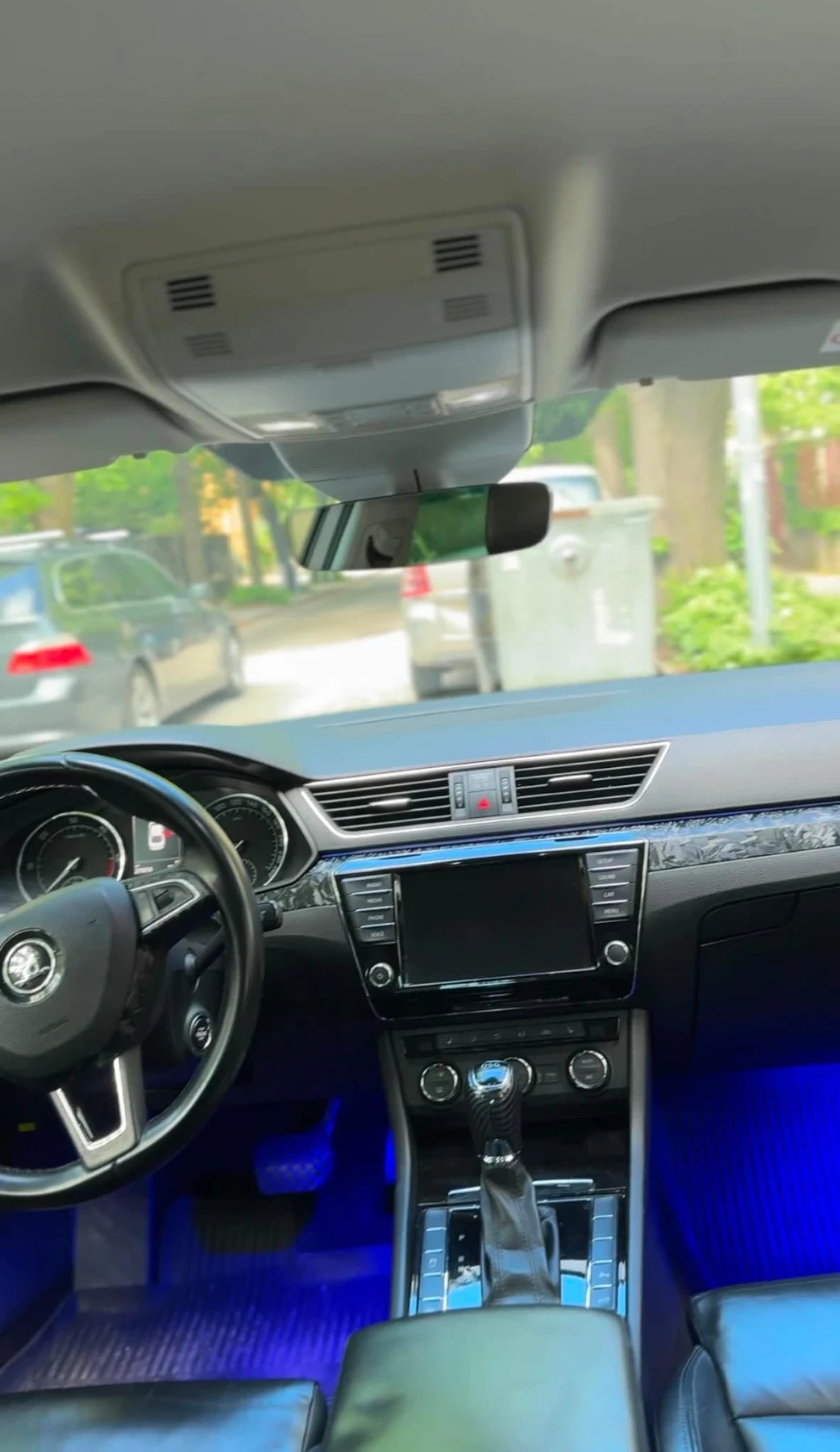 Skoda Superb, снимка 3 - Автомобили и джипове - 54840657