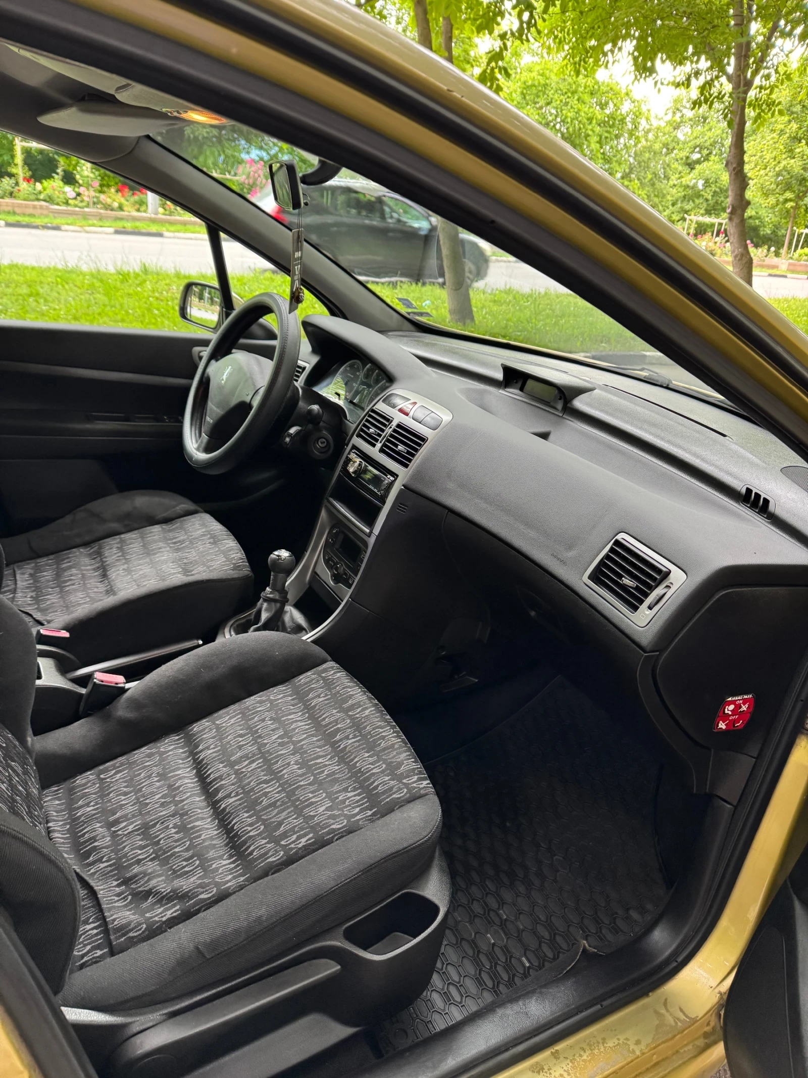 Peugeot 307, снимка 9 - Автомобили и джипове - 54903615