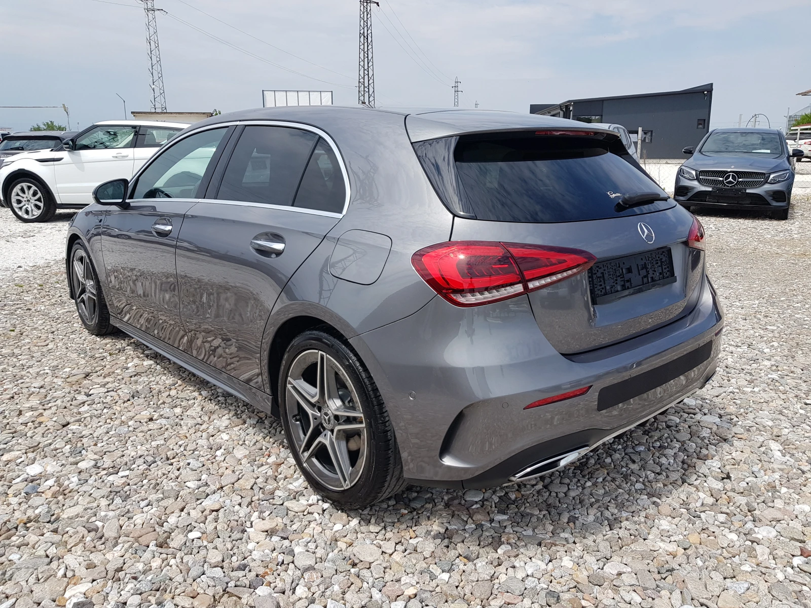 Mercedes-Benz A 180 D AMG EDITION/ДИСТРОНИК/ПОДГРЕВ/КЕЙ ЛЕС /05/2019г., снимка 6 - Автомобили и джипове - 55402350