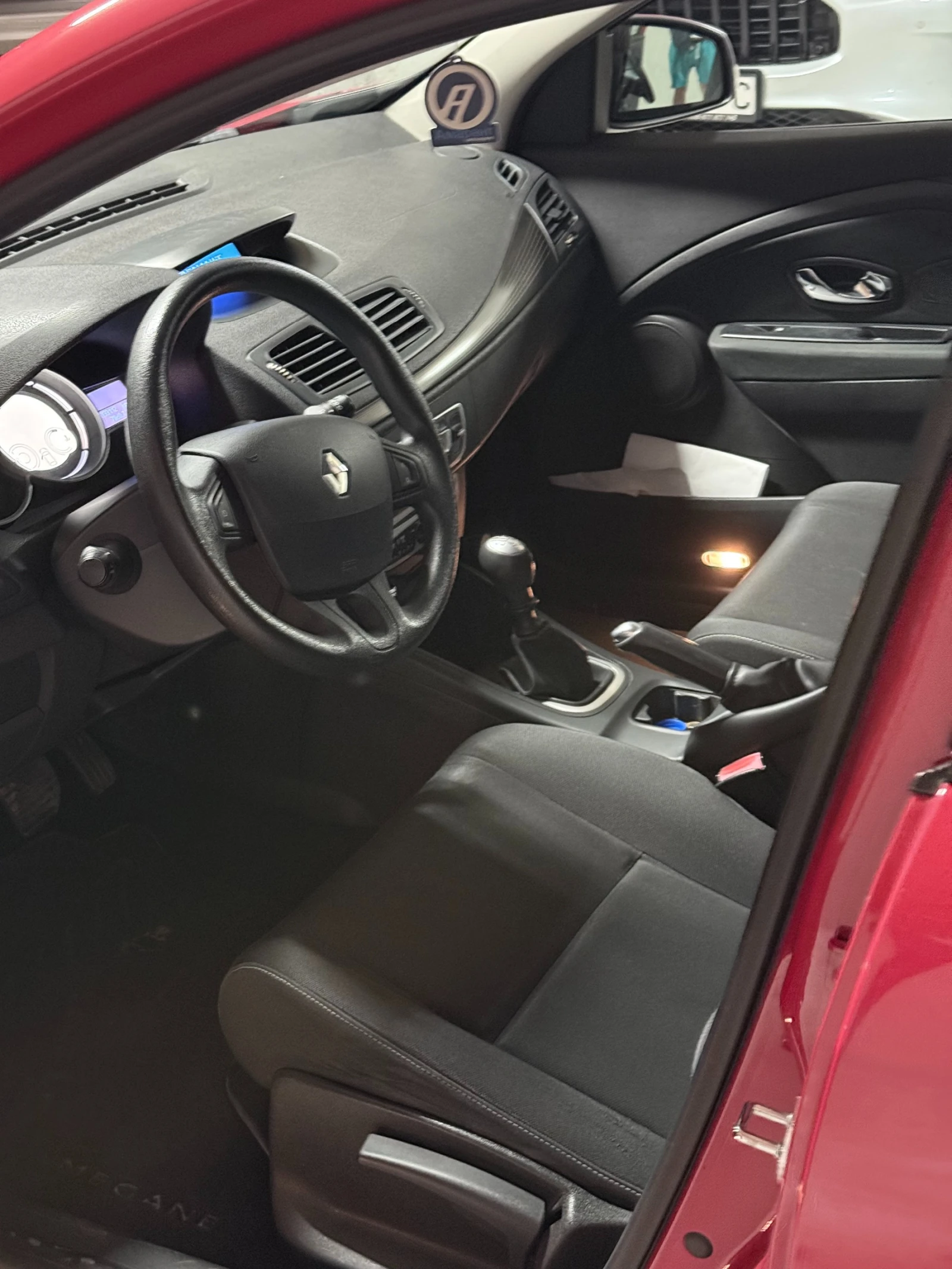 Renault Megane | Mobile.bg � ����������� 10