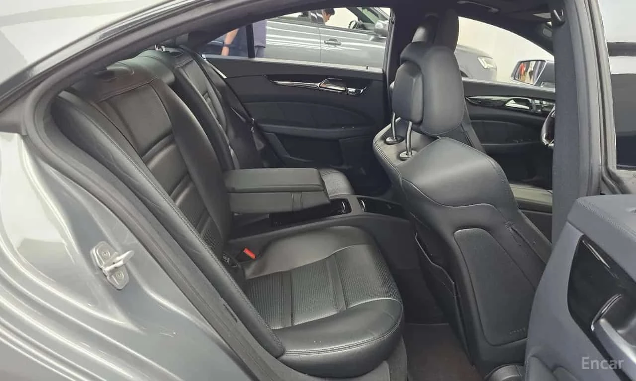 Mercedes-Benz CLS * CLS63 AMG * ЦЕНА ДО БГ, снимка 11 - Автомобили и джипове - 55574364