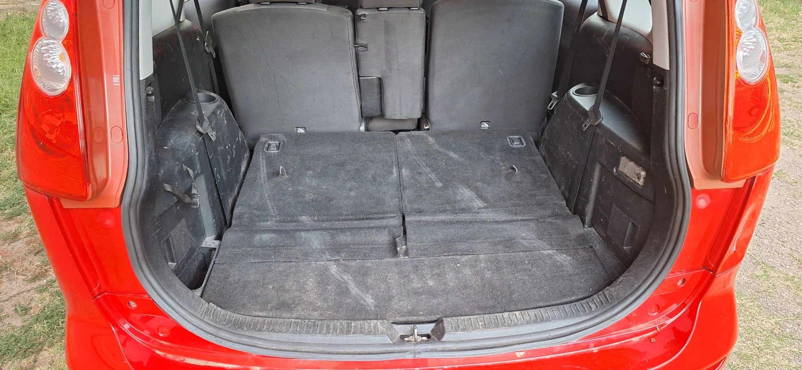 Mazda 5, снимка 11 - Автомобили и джипове - 55955660