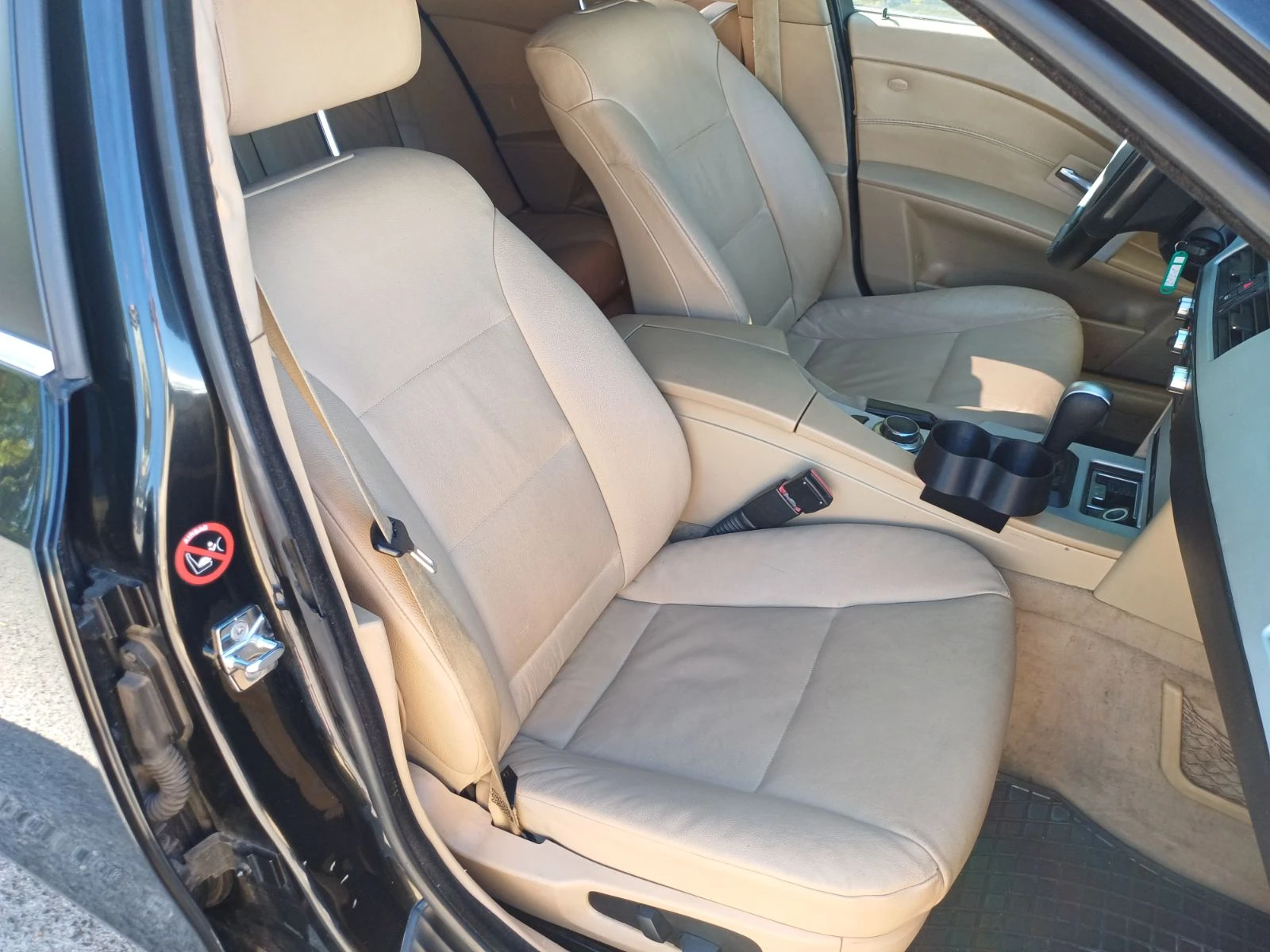 BMW 530 d xDrive  Touring , снимка 12 - Автомобили и джипове - 56369365
