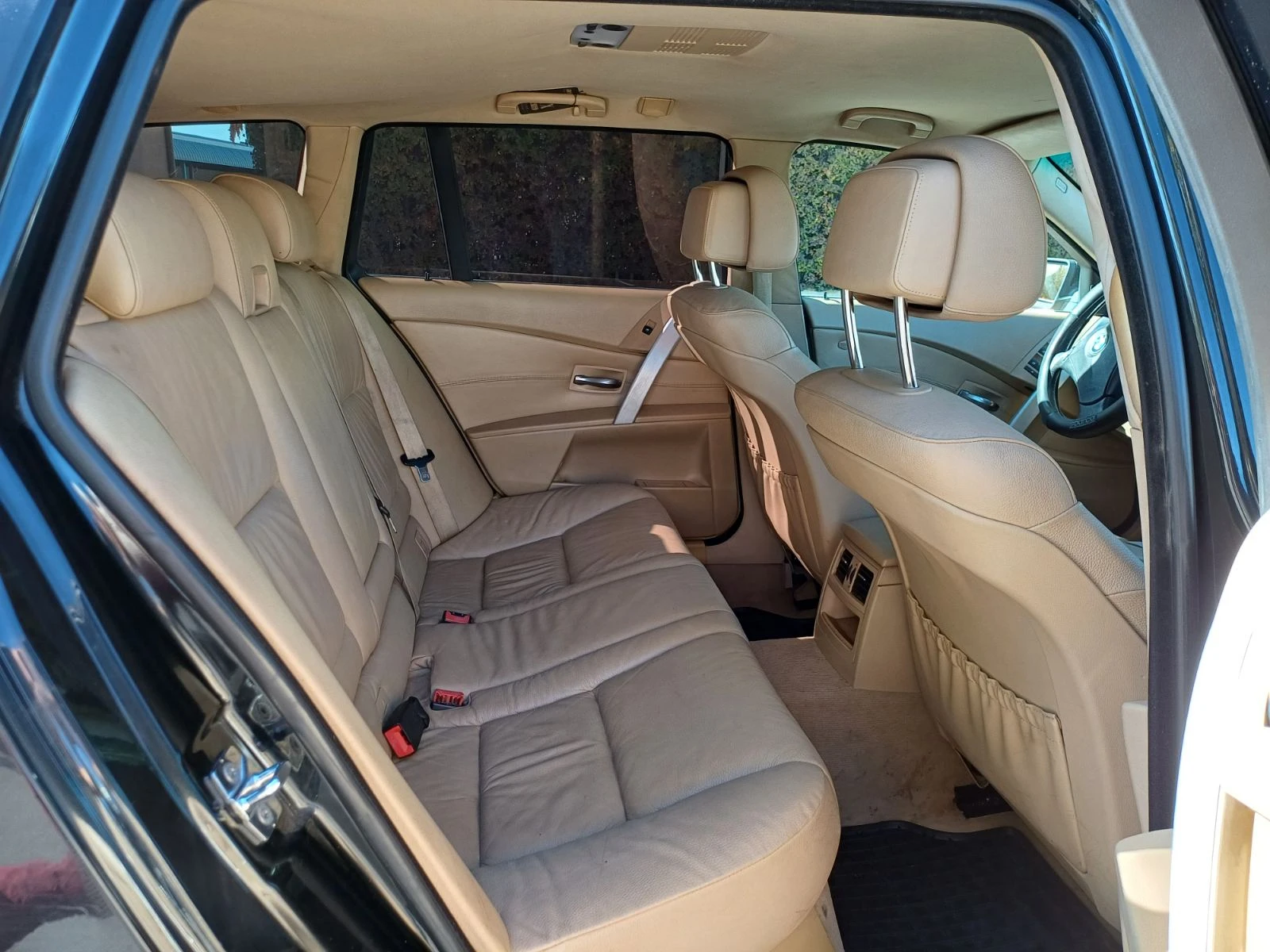 BMW 530 d xDrive  Touring , снимка 14 - Автомобили и джипове - 56369365