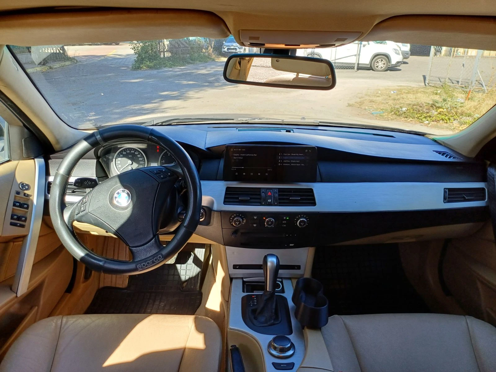 BMW 530 d xDrive  Touring , снимка 9 - Автомобили и джипове - 56369365